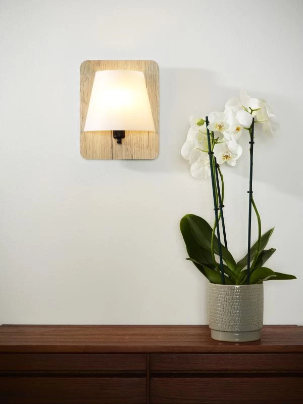 Lucide IDAHO - Wall light - 1xE14 - Light wood - atmosphere 1